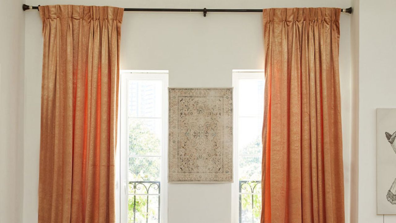 Velvet versus Polyester Curtains: Which Are Ideal for Your Home Decor?